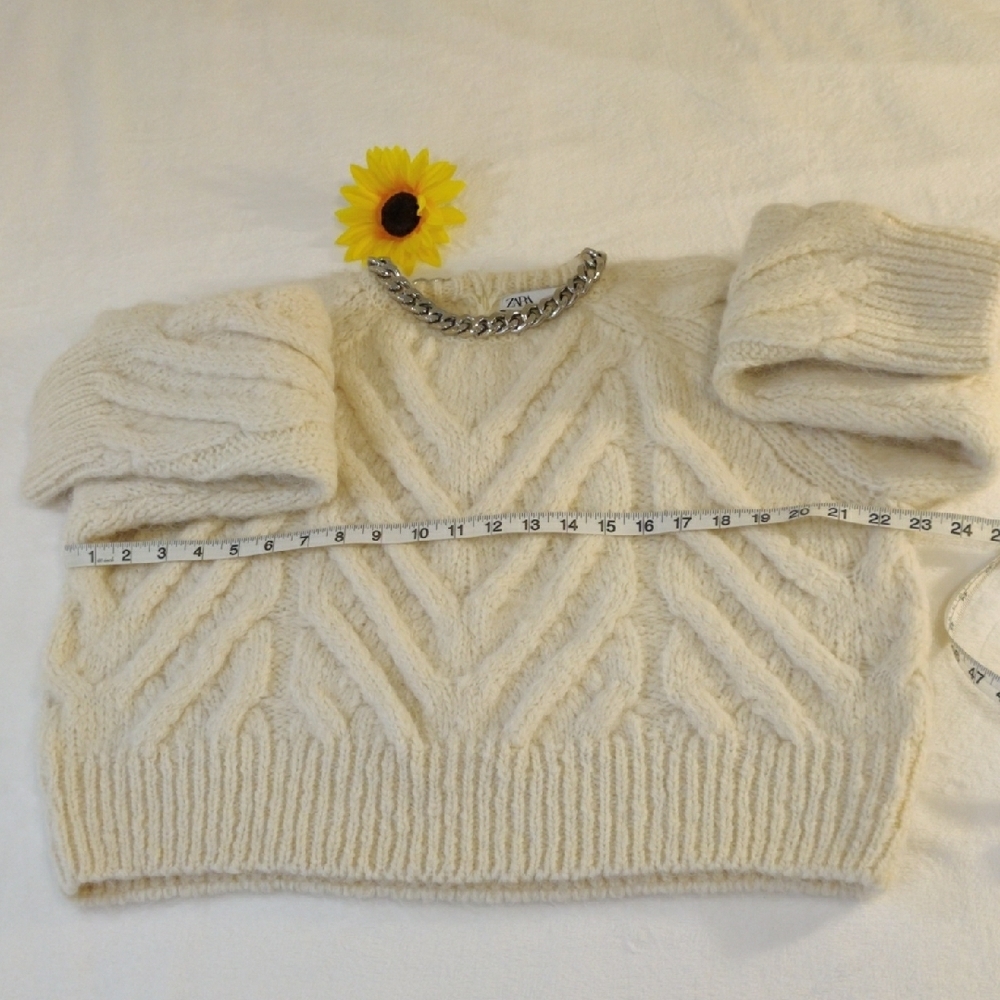 Zara Cream Cable Knit Sweater - Picture 9 of 12